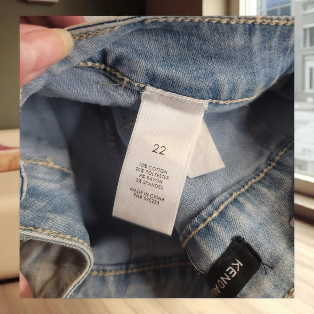 KENDALL & KYLIE - 22" Waist Women's Light Blue Denim Shorts - Picture 6 of 8